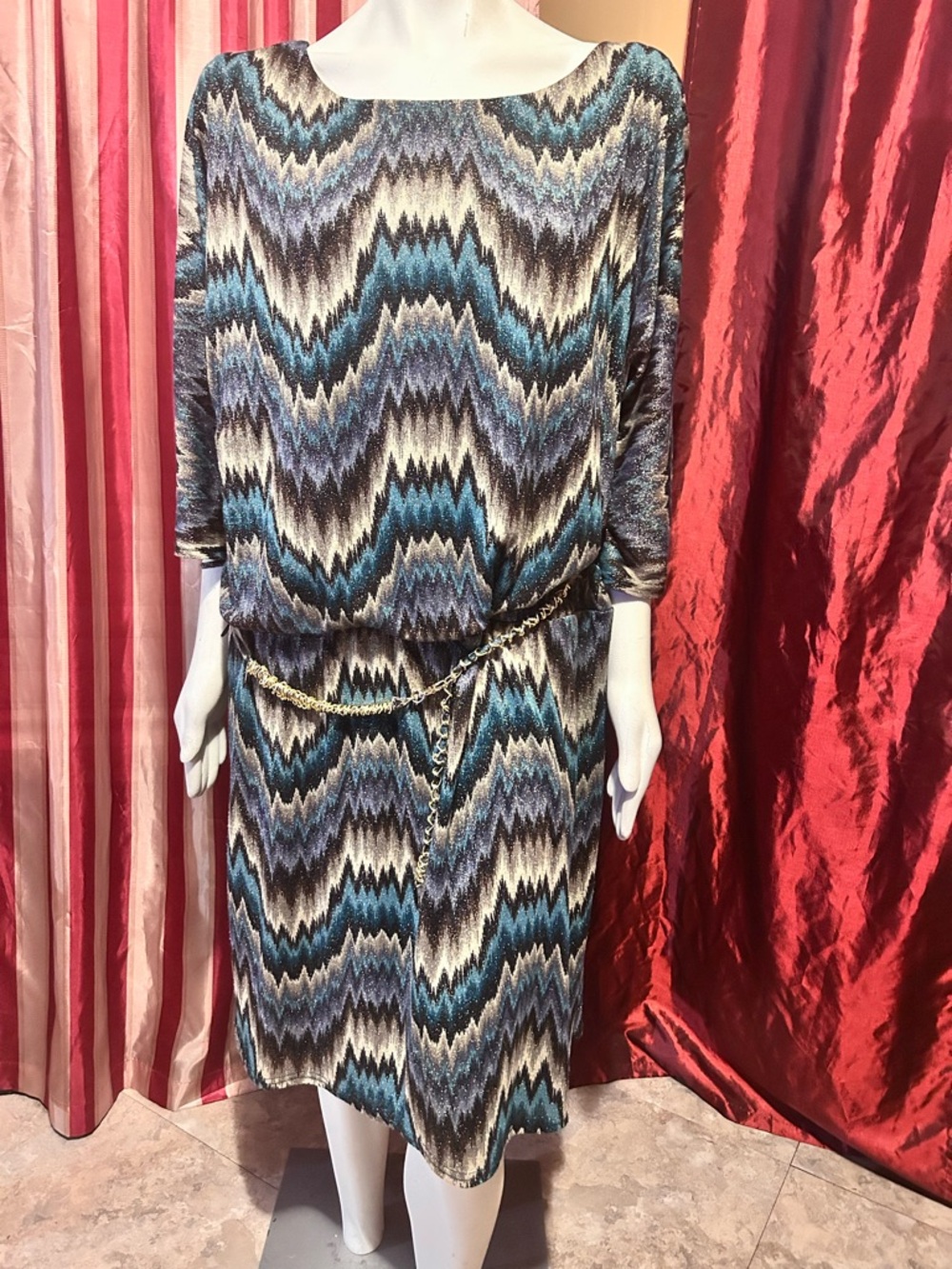 Chevron Pattern Midi Dress